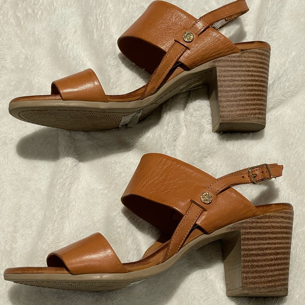 TRENDING GENUINE SUPER comfortable LEATHER BROWN Sandals  SZ 39